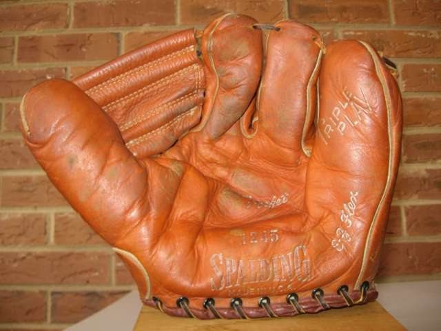 Spalding Triple Play 1245 Front